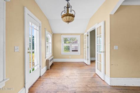 14 Rapp Road Albany NY 12205