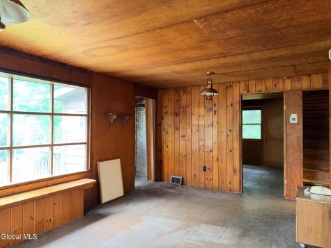 132 Seelye Road Queensbury NY 12804