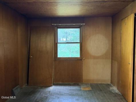 132 Seelye Road Queensbury NY 12804