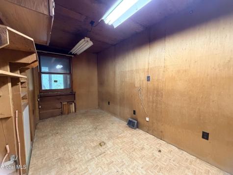 132 Seelye Road Queensbury NY 12804