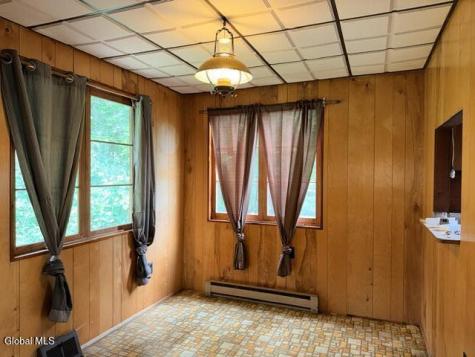 132 Seelye Road Queensbury NY 12804