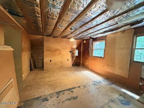 132 Seelye Road Queensbury NY 12804