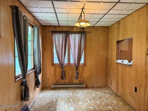 132 Seelye Road Queensbury NY 12804