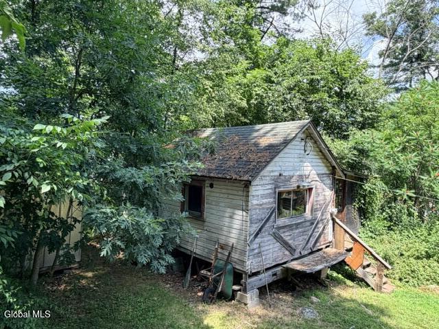 132 Seelye Road Queensbury NY 12804