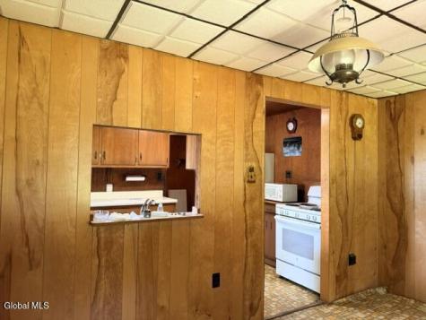 132 Seelye Road Queensbury NY 12804