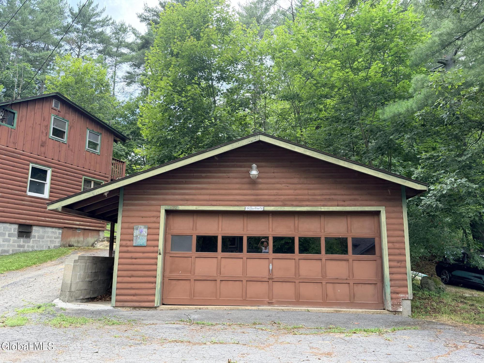 132 Seelye Road Queensbury NY 12804