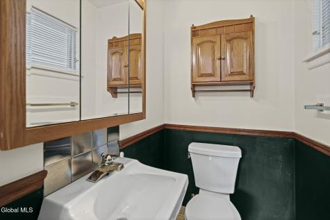 11 Weiser Street Glenmont NY 12077