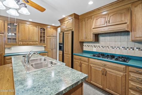 11 Weiser Street Glenmont NY 12077