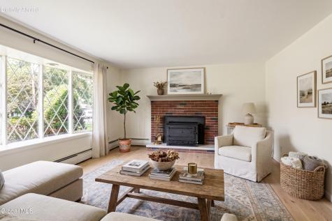 11 Weiser Street Glenmont NY 12077