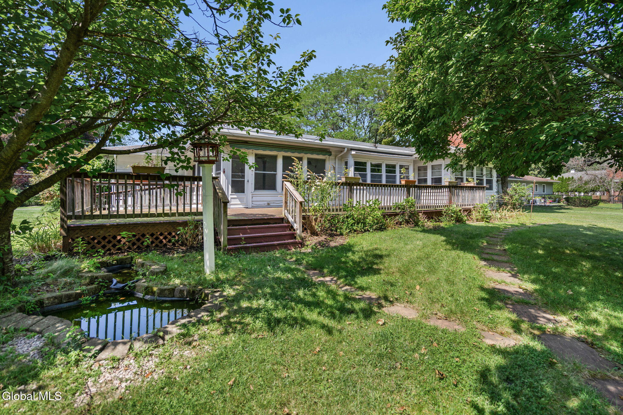 11 Weiser Street Glenmont NY 12077