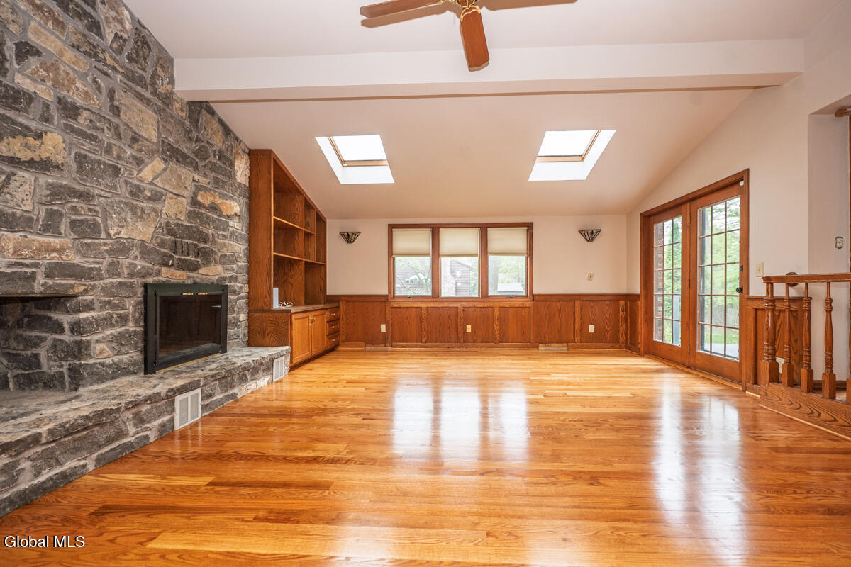482 Spring Hollow Court Albany NY 12203