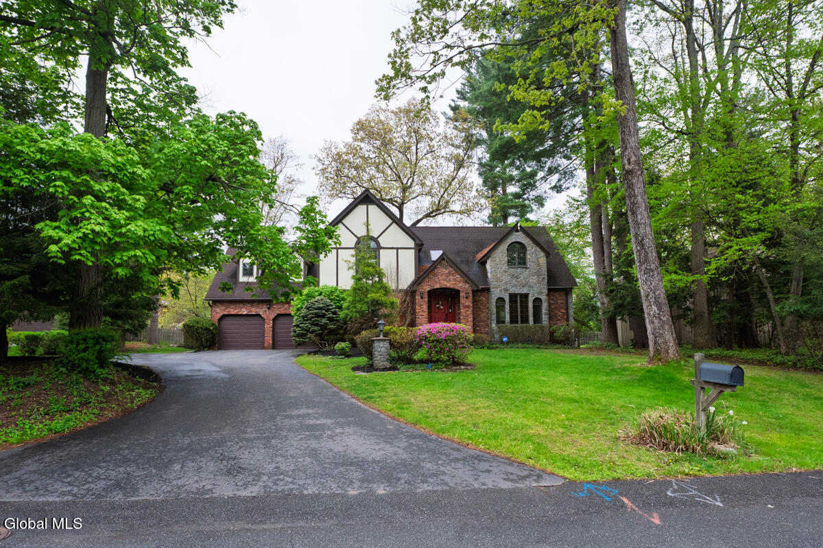 482 Spring Hollow Court Albany NY 12203