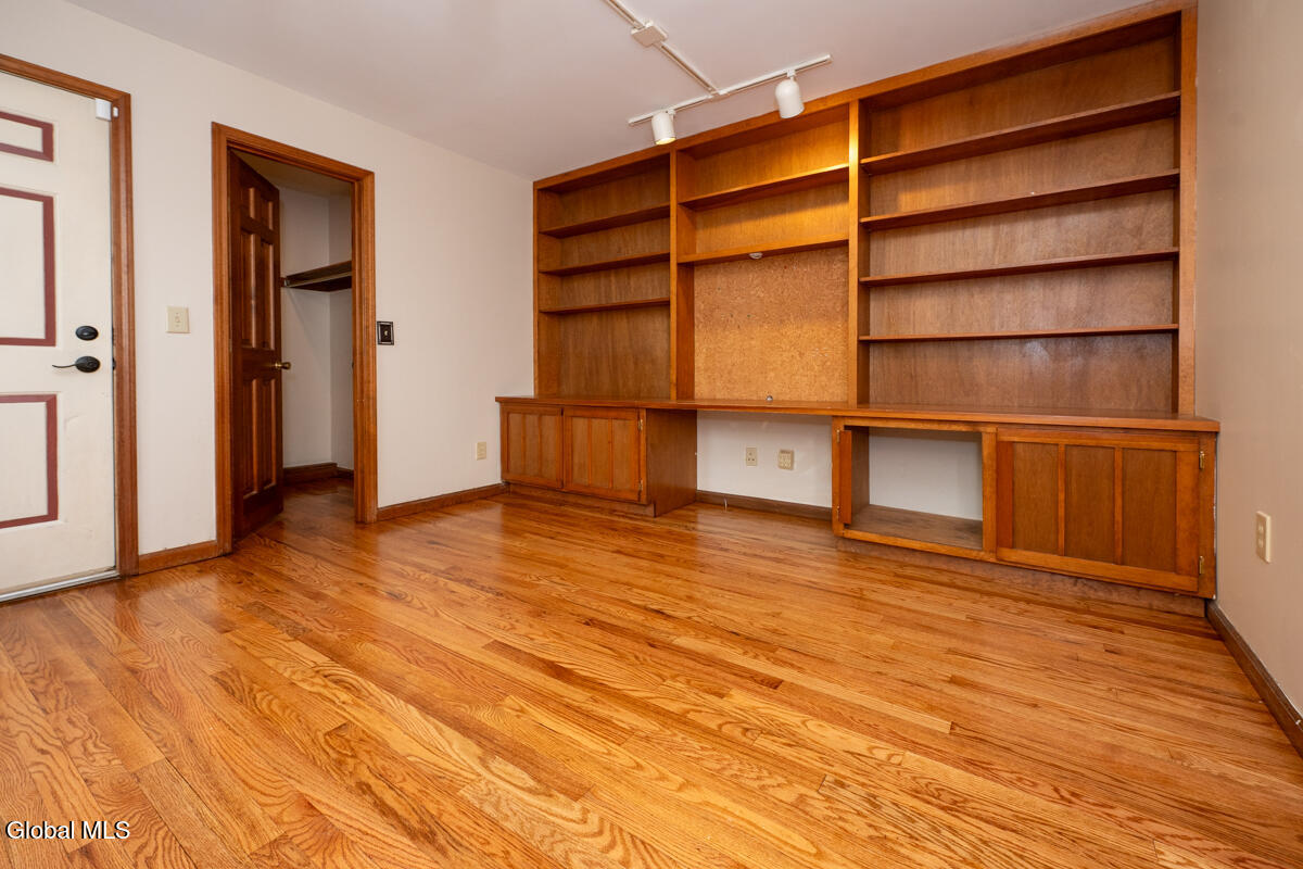 482 Spring Hollow Court Albany NY 12203