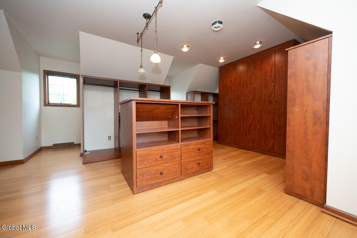 482 Spring Hollow Court Albany NY 12203
