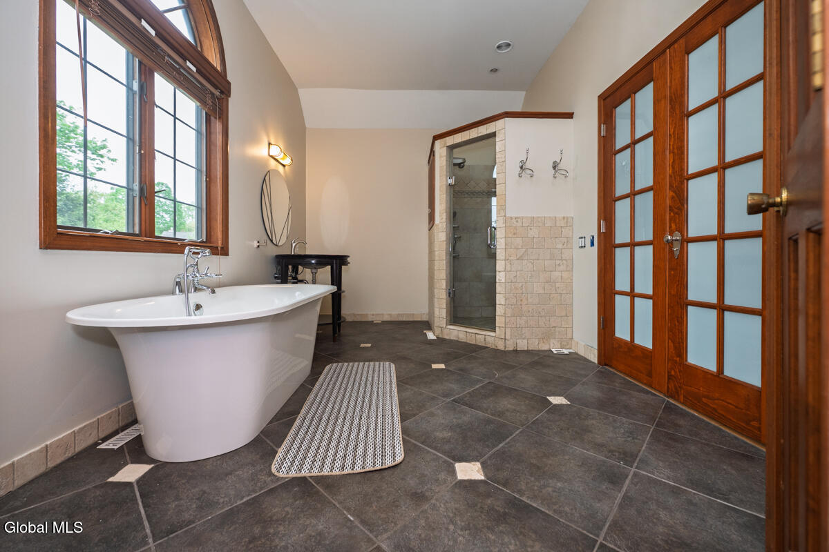 482 Spring Hollow Court Albany NY 12203
