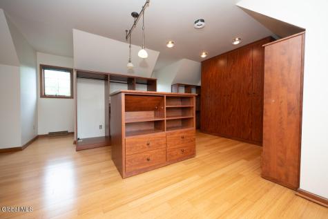 482 Spring Hollow Court Albany NY 12203