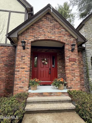 482 Spring Hollow Court Albany NY 12203
