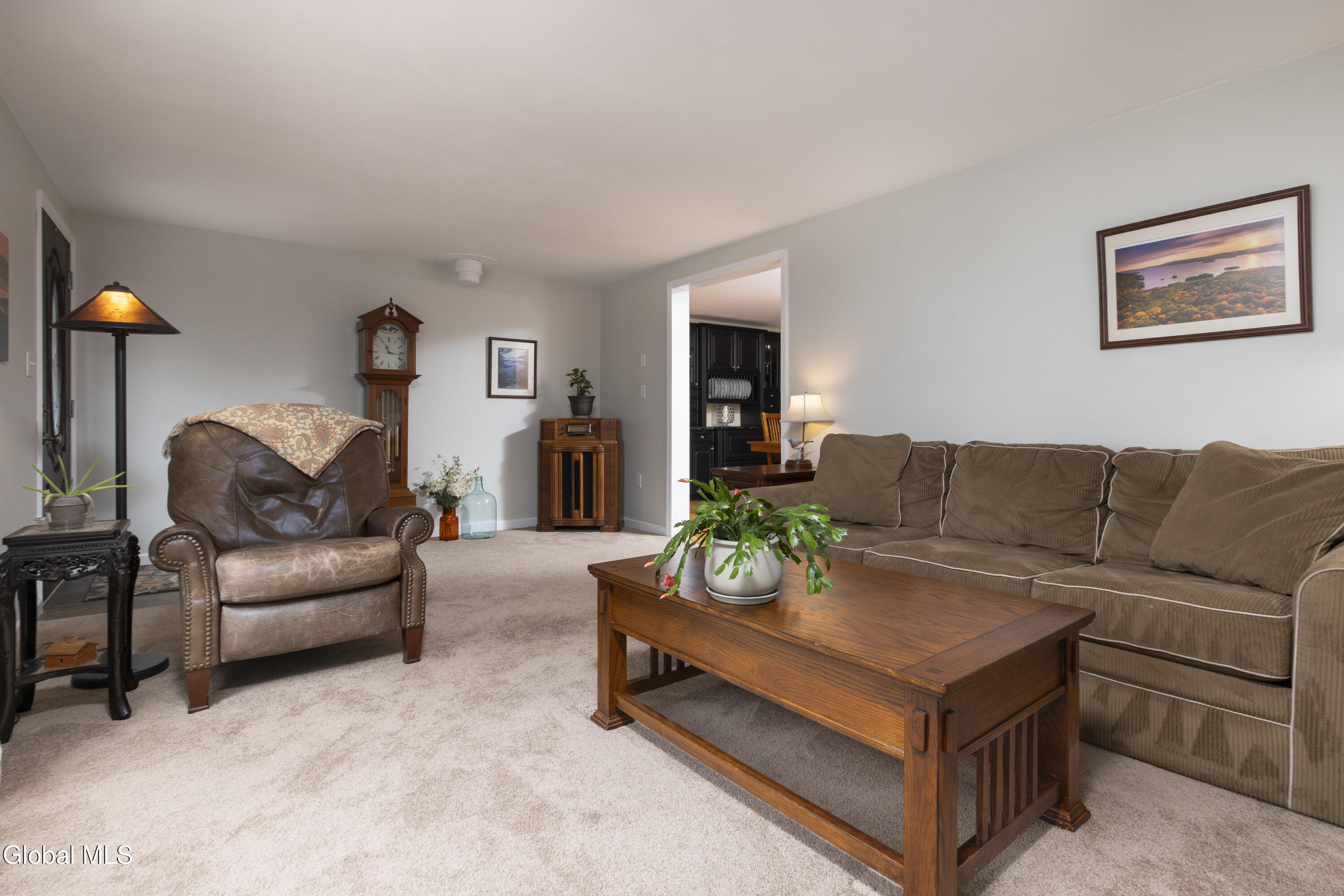 17 Queen Diana Lane Queensbury NY 12804