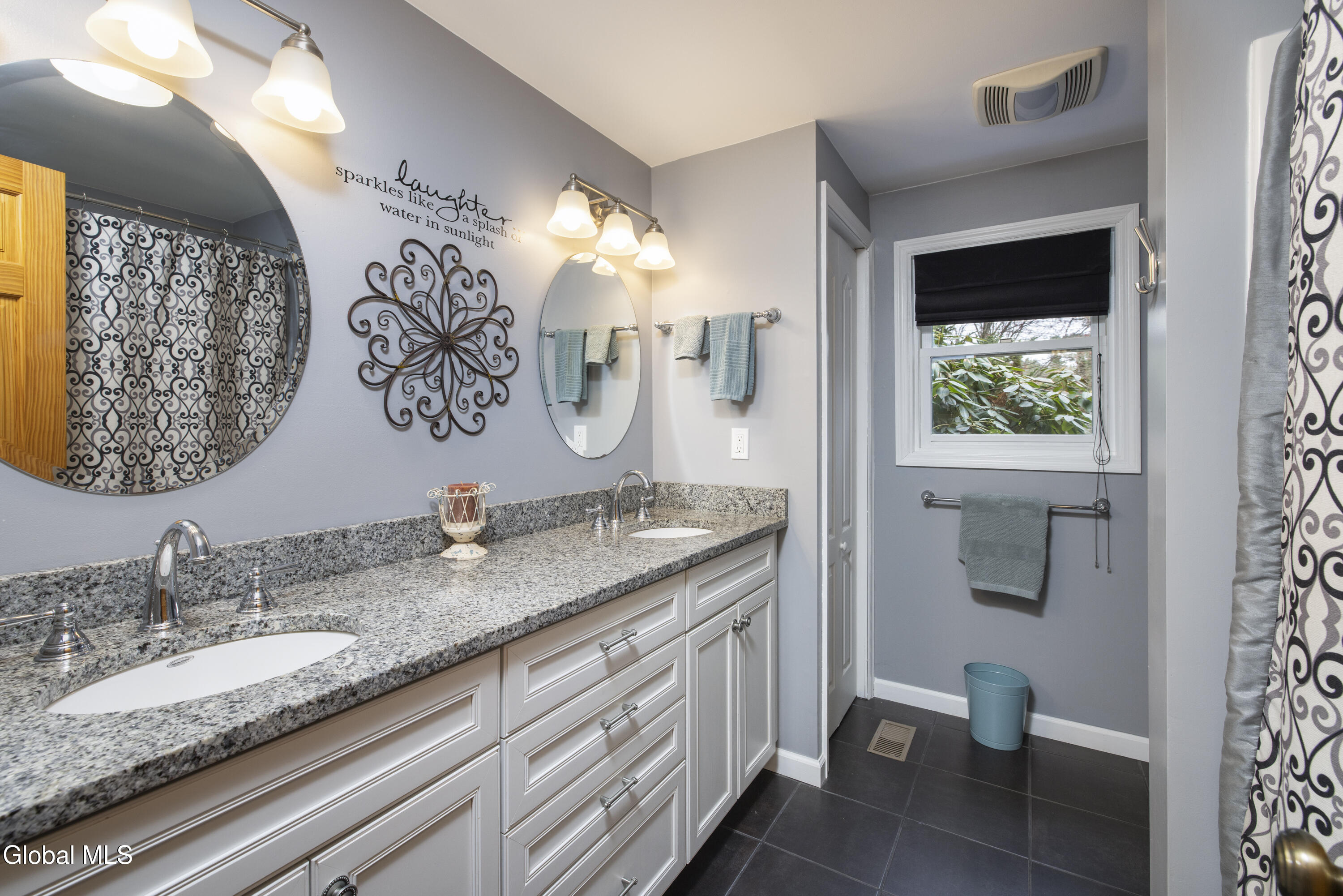 17 Queen Diana Lane Queensbury NY 12804