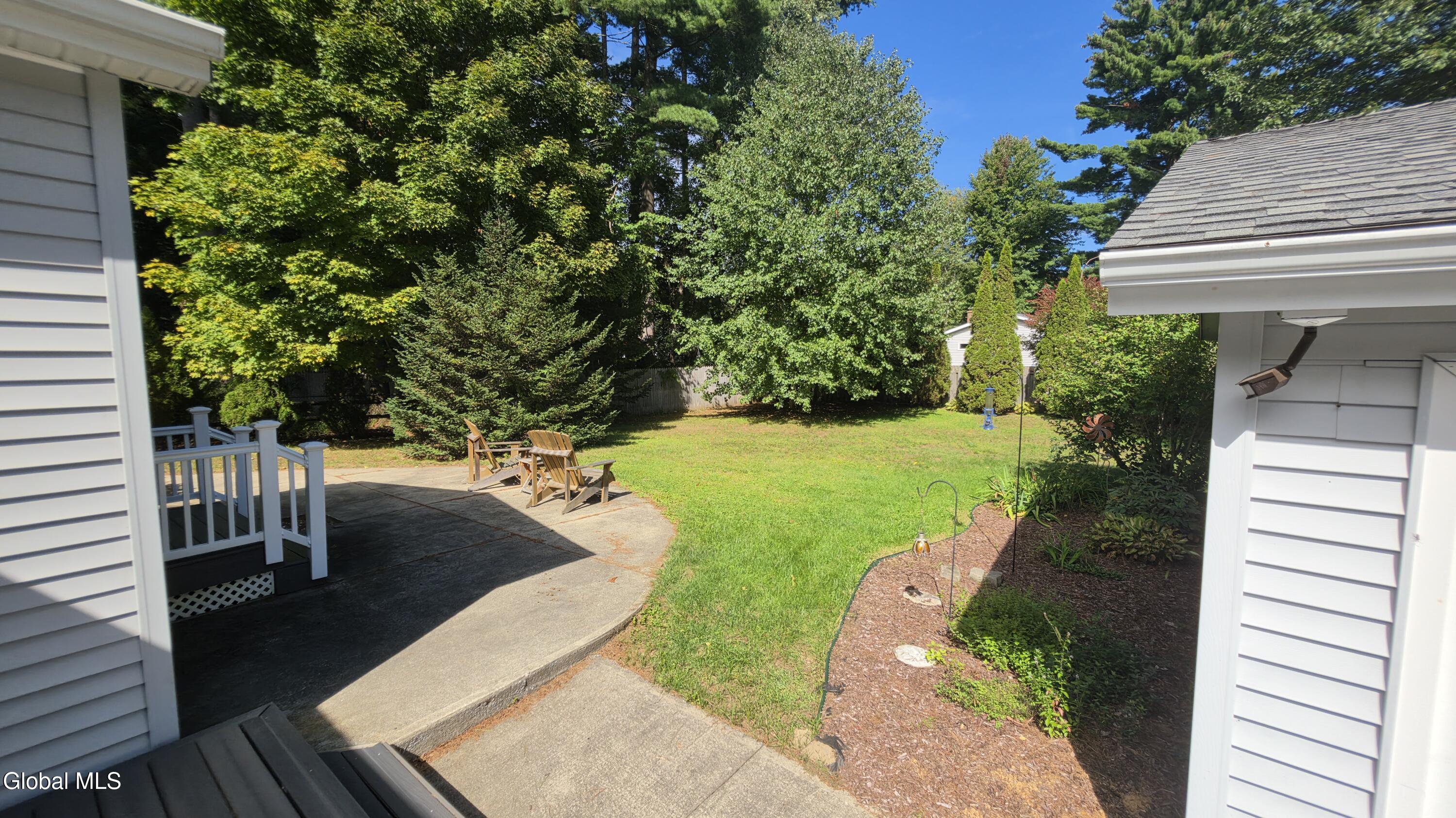 17 Queen Diana Lane Queensbury NY 12804