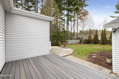 17 Queen Diana Lane Queensbury NY 12804