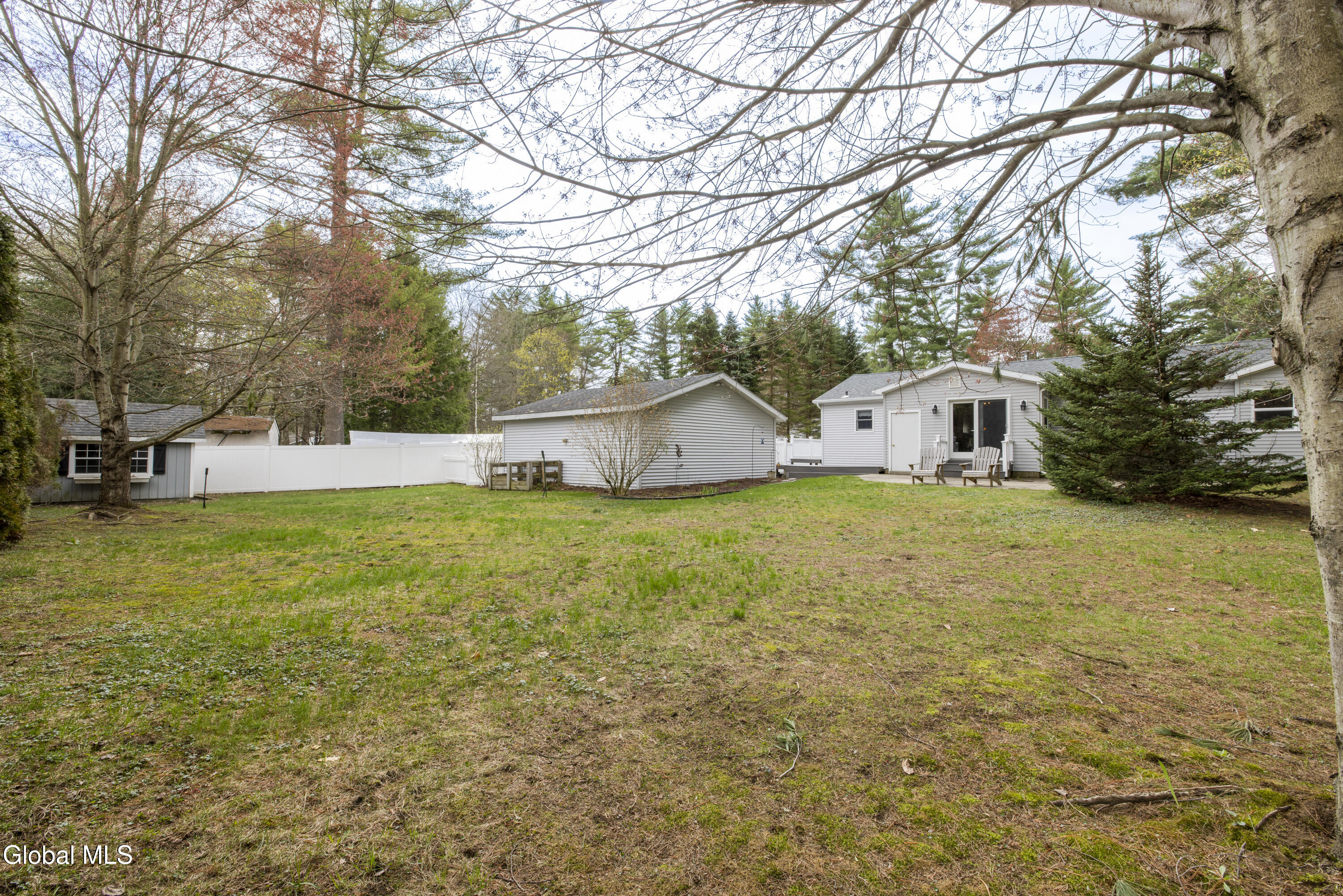 17 Queen Diana Lane Queensbury NY 12804