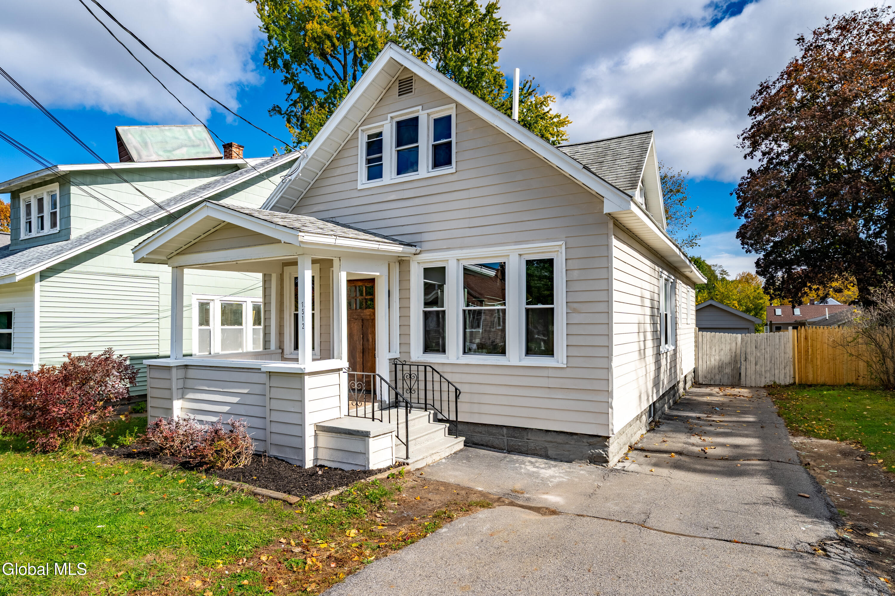 1512 Helderberg Avenue Rotterdam NY 12306