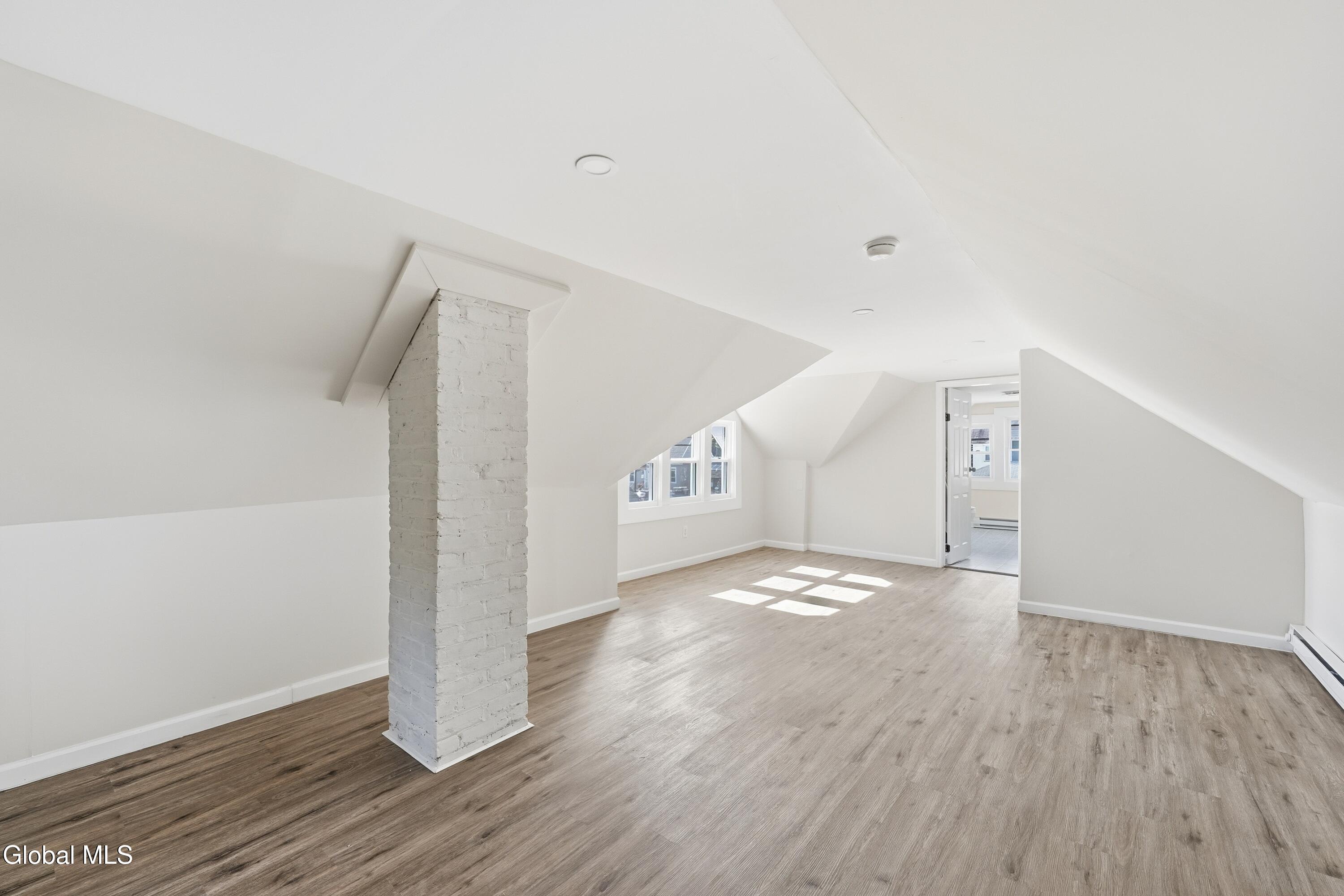 1512 Helderberg Avenue Rotterdam NY 12306