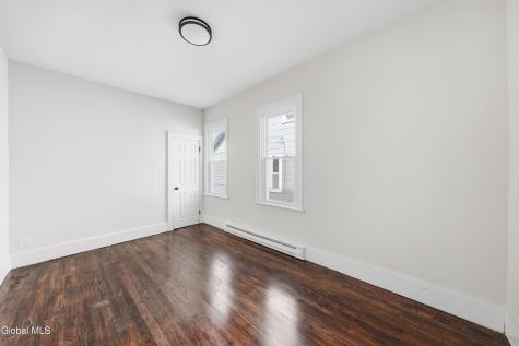 1512 Helderberg Avenue Rotterdam NY 12306