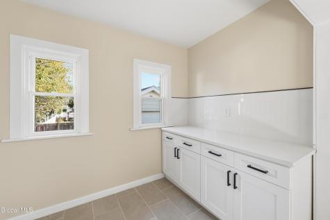 1512 Helderberg Avenue Rotterdam NY 12306