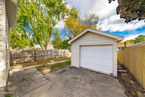 1512 Helderberg Avenue Rotterdam NY 12306