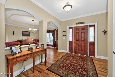 19 Addison Way Rexford NY 12148