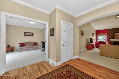 19 Addison Way Rexford NY 12148