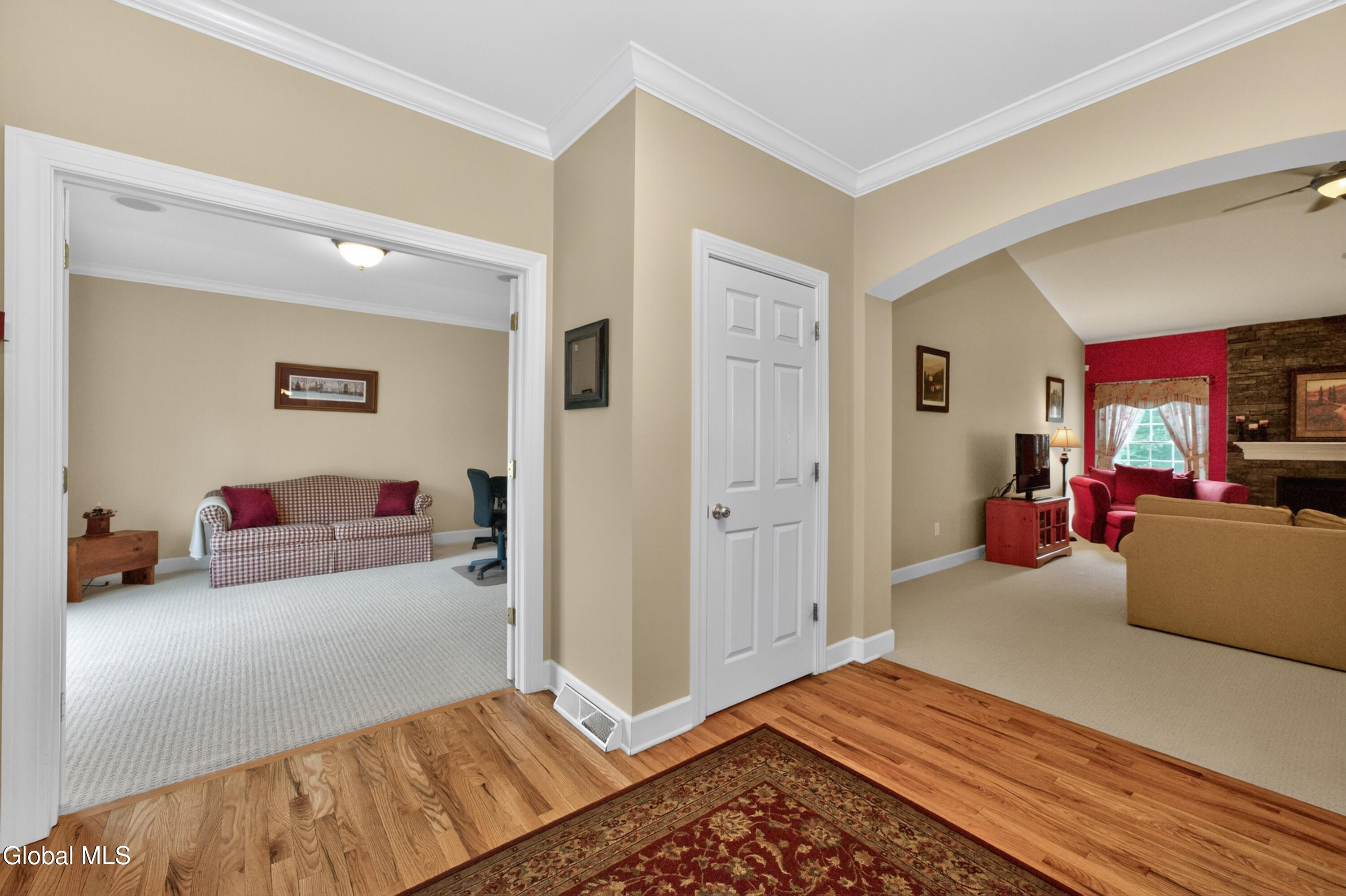 19 Addison Way Rexford NY 12148