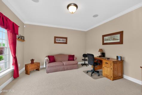 19 Addison Way Rexford NY 12148
