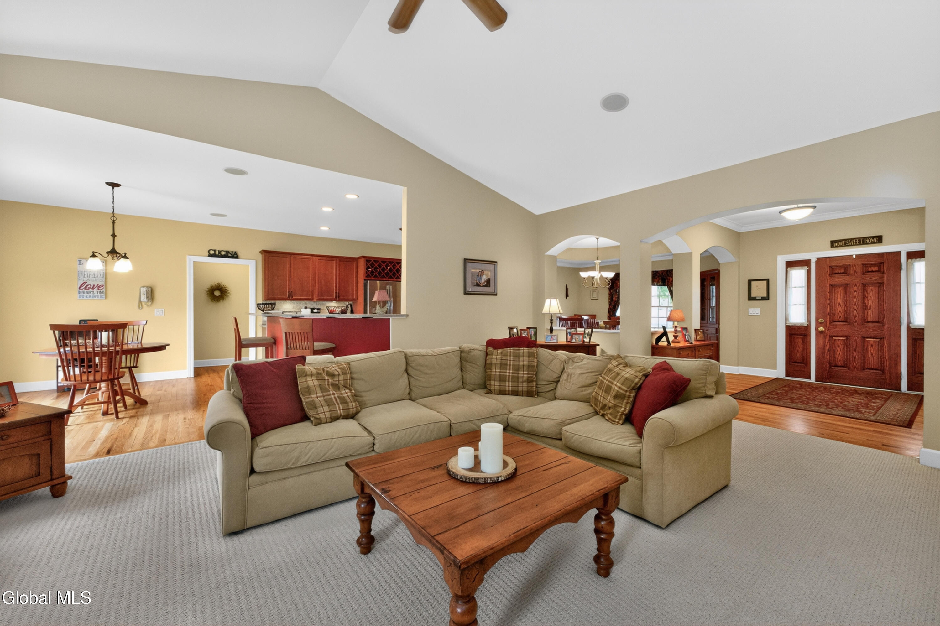 19 Addison Way Rexford NY 12148
