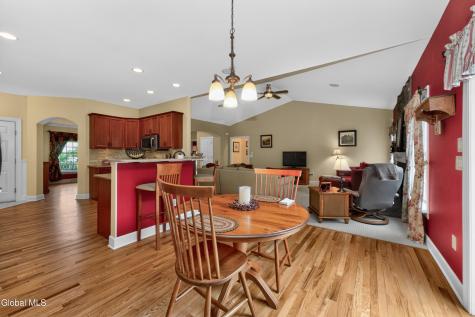 19 Addison Way Rexford NY 12148