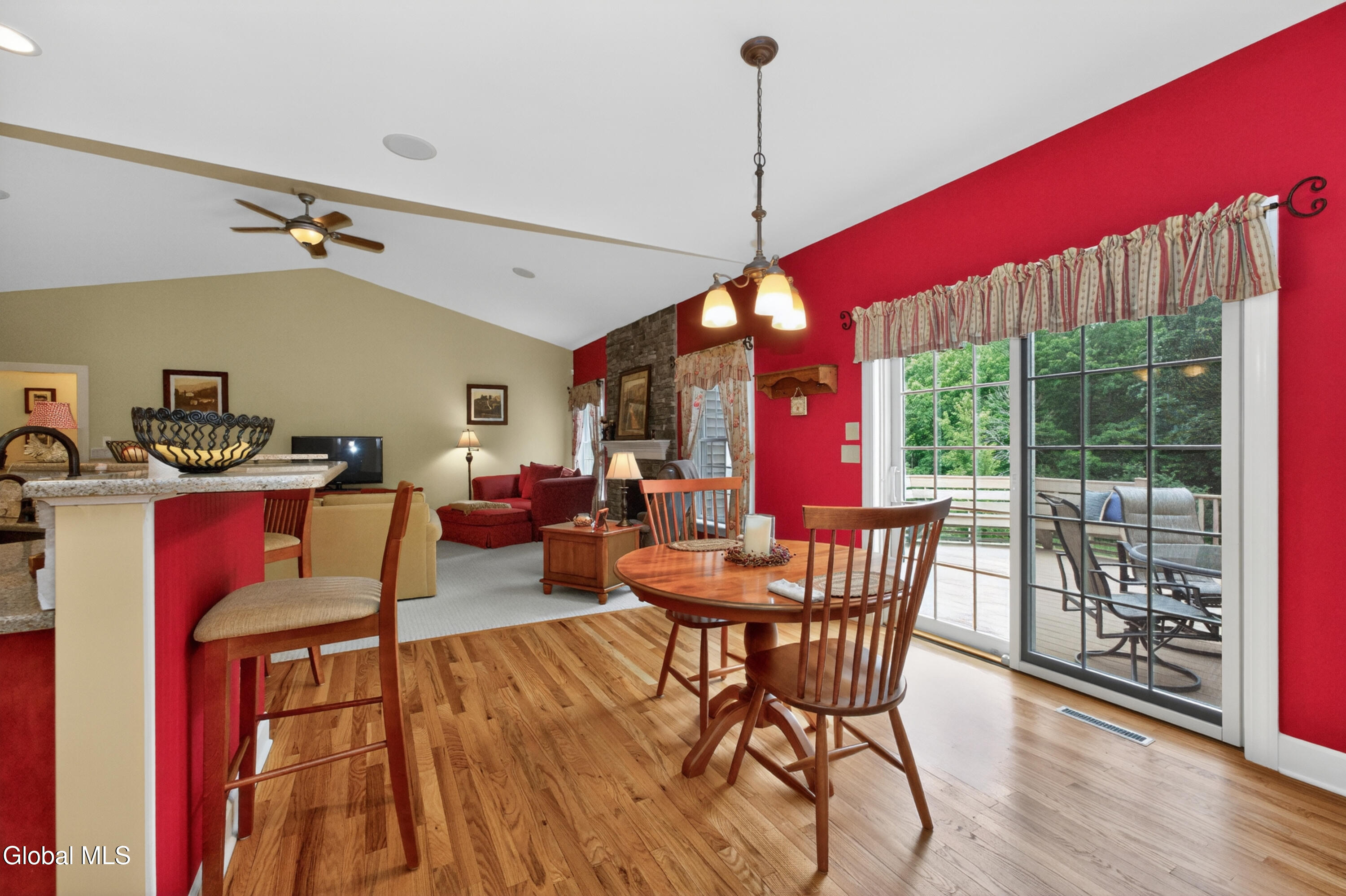 19 Addison Way Rexford NY 12148