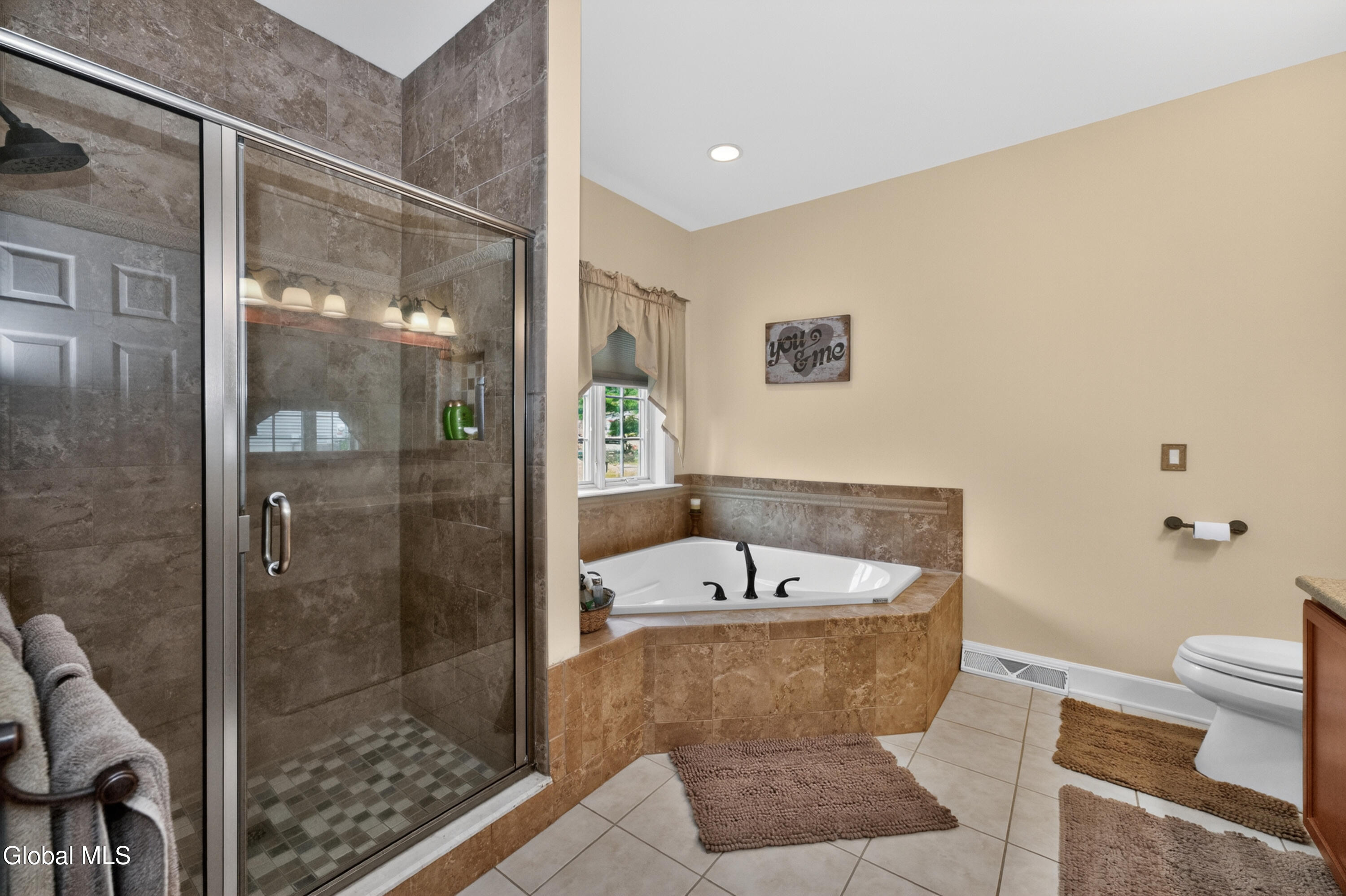 19 Addison Way Rexford NY 12148