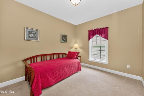19 Addison Way Rexford NY 12148