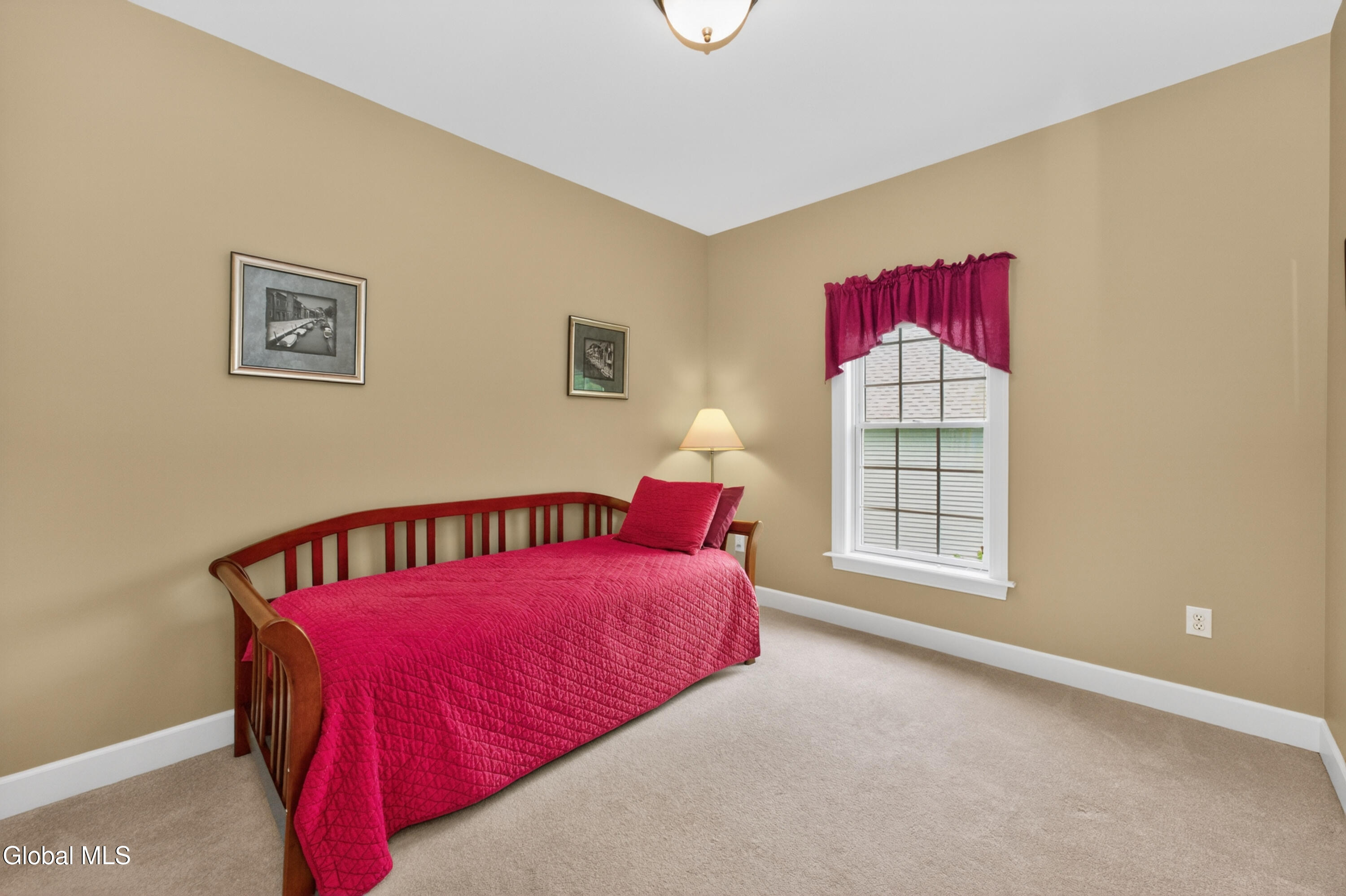 19 Addison Way Rexford NY 12148