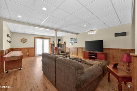 19 Addison Way Rexford NY 12148