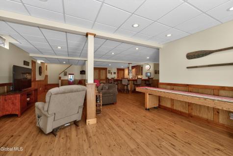19 Addison Way Rexford NY 12148