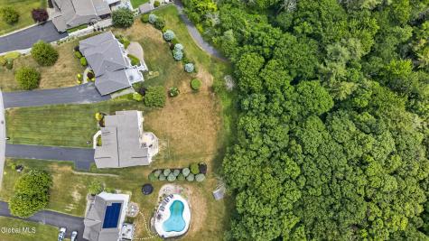 19 Addison Way Rexford NY 12148