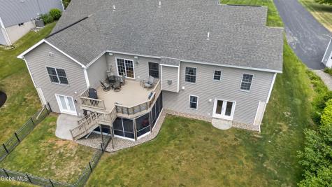 19 Addison Way Rexford NY 12148