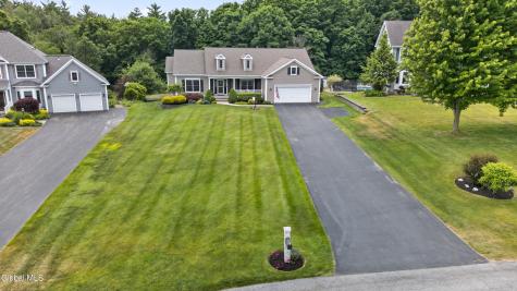 19 Addison Way Rexford NY 12148