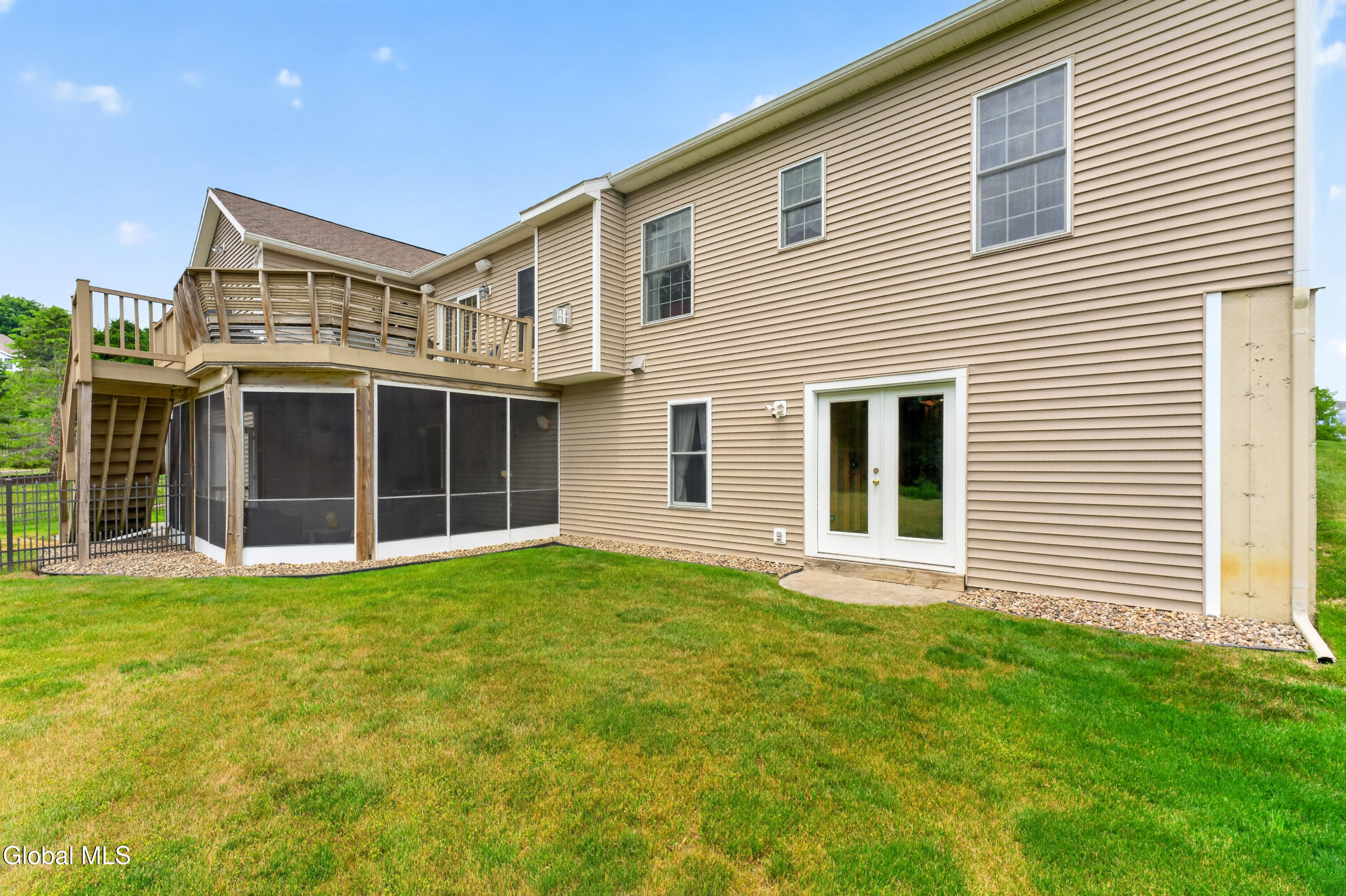 19 Addison Way Rexford NY 12148