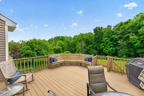 19 Addison Way Rexford NY 12148