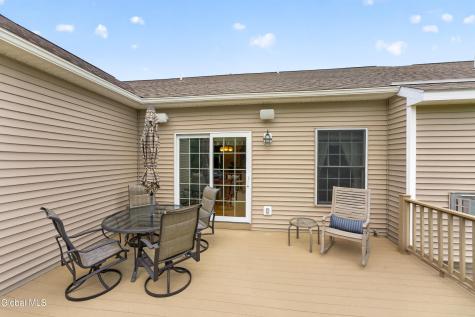 19 Addison Way Rexford NY 12148
