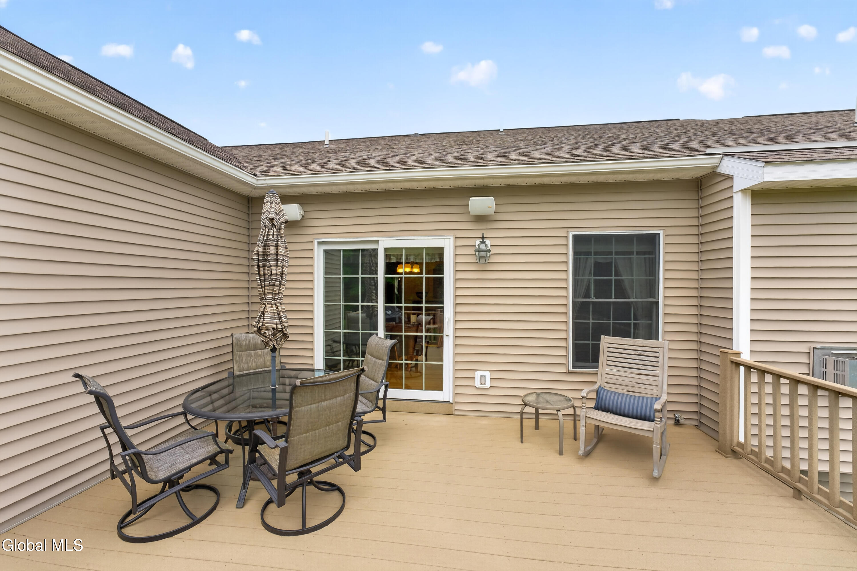 19 Addison Way Rexford NY 12148